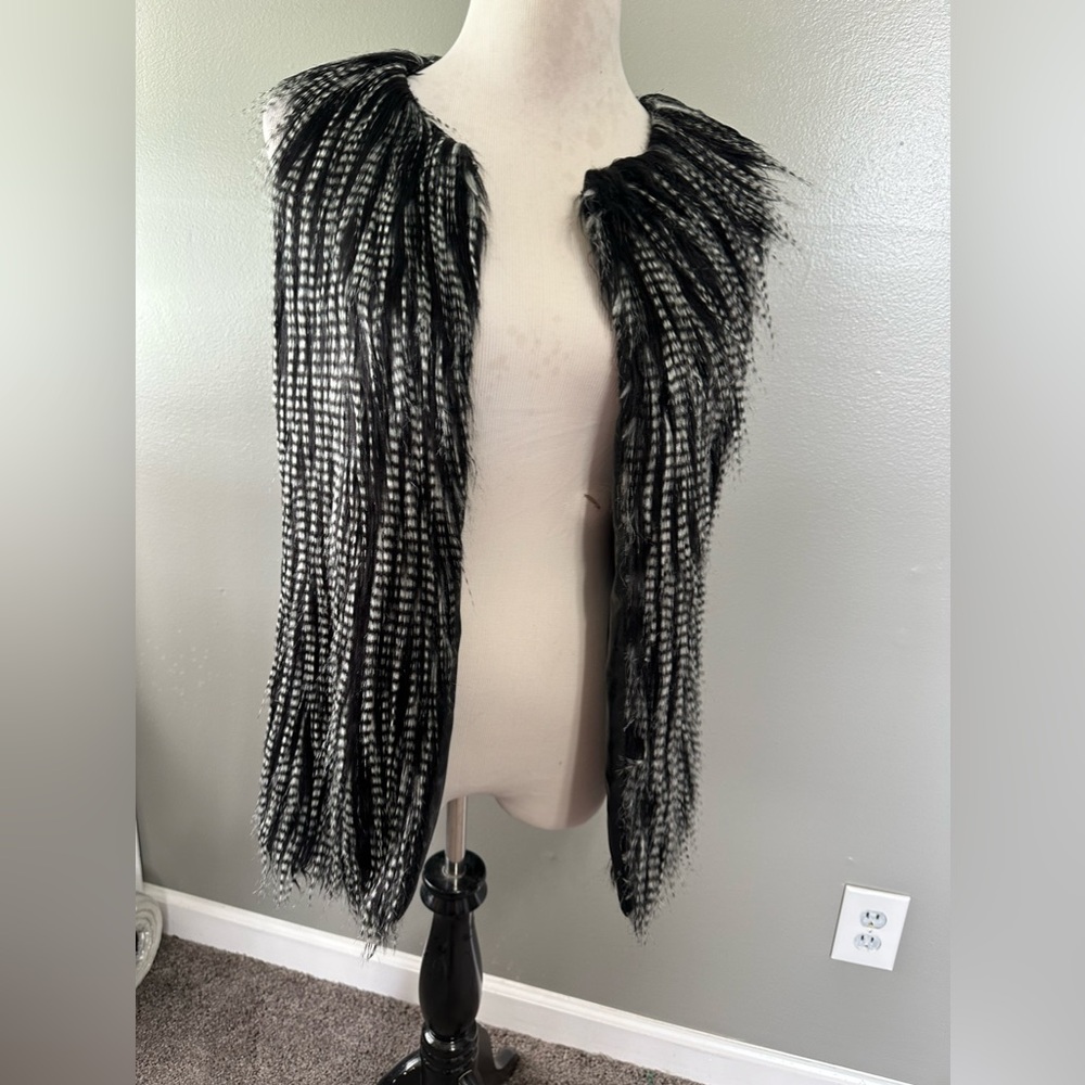 Miss‎ London women’s size M faux fur vest ,black/white with side leather panels